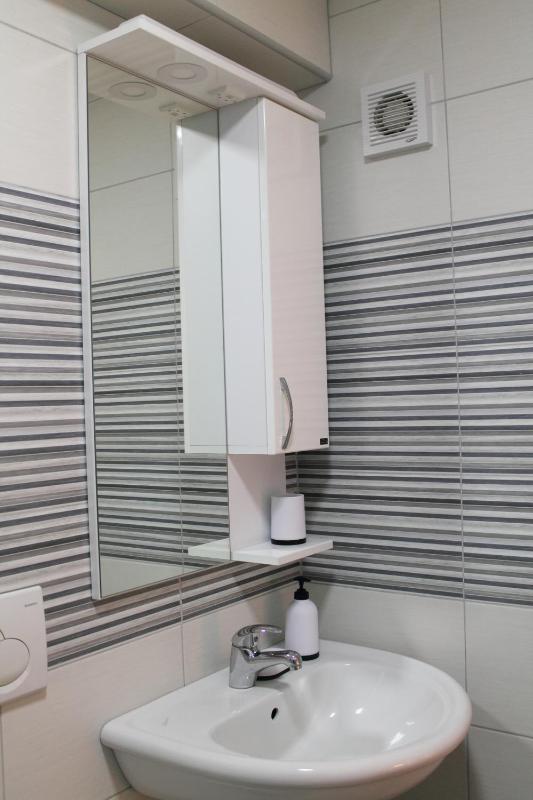 Studio Apartment (3 Adults) image 3