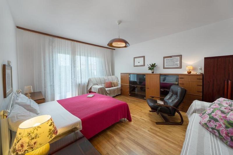 Two-Bedroom Apartment with Terrace image 3