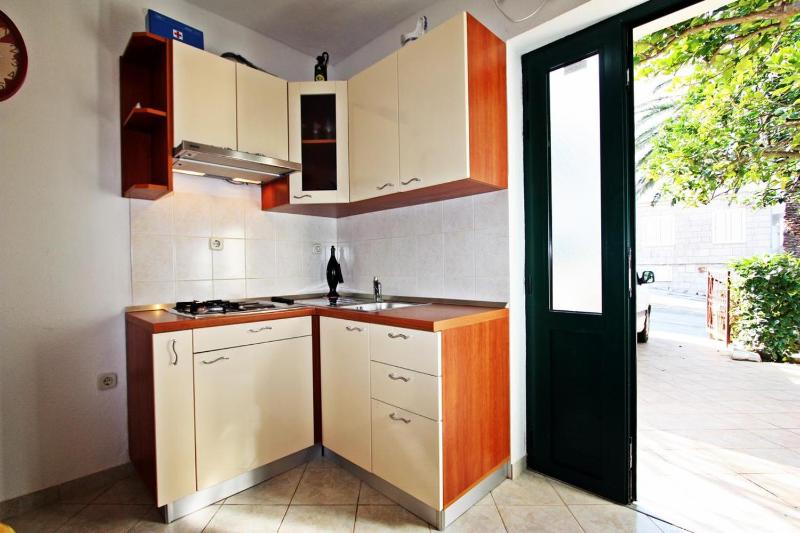 One-Bedroom Apartment with Terrace image 3