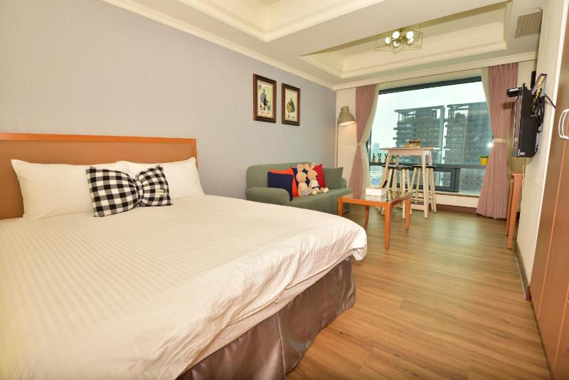 Luxury House - image 7