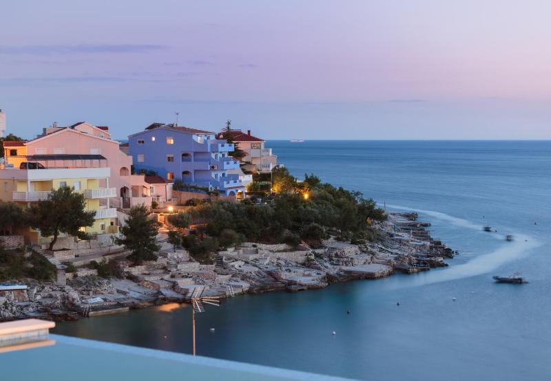 Hideaway Villa am Meer - image 17