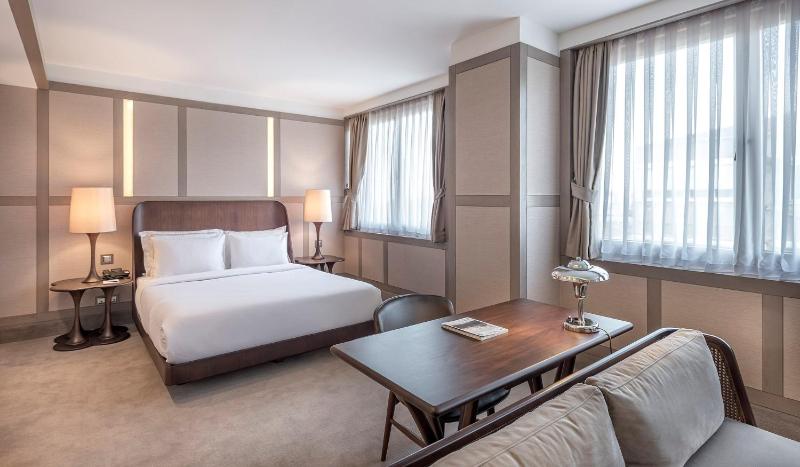 Junior Suite image 3