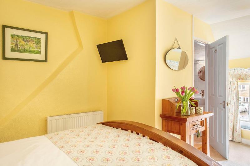 Standard Double Room image 1