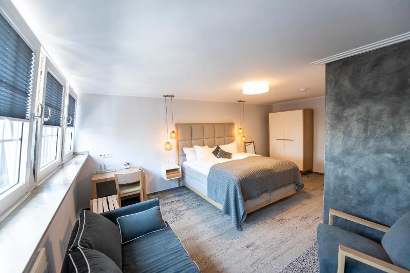 Triple Room image 3