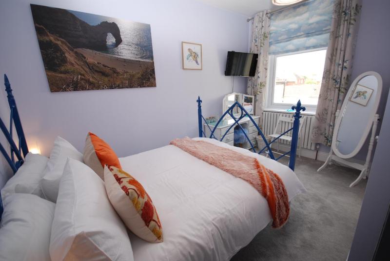 Weymouth Vegan B&B - image 15