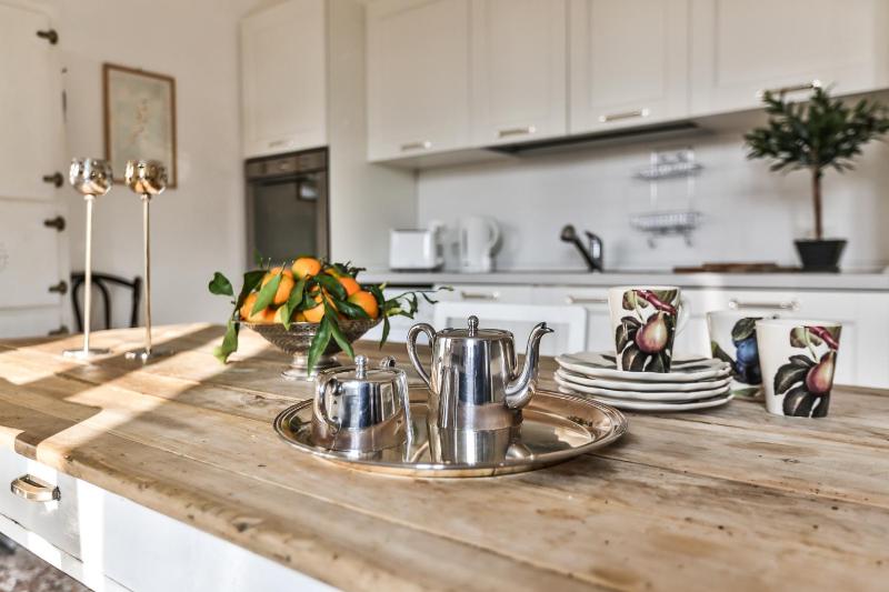 Apartment with Balcony image 3