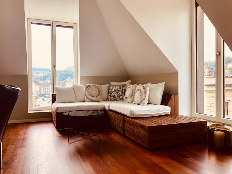 Lucerne Lake View Apartments - image 11