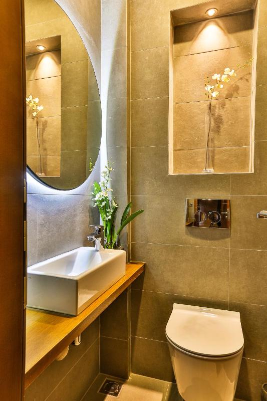 Superior Apartment image 1