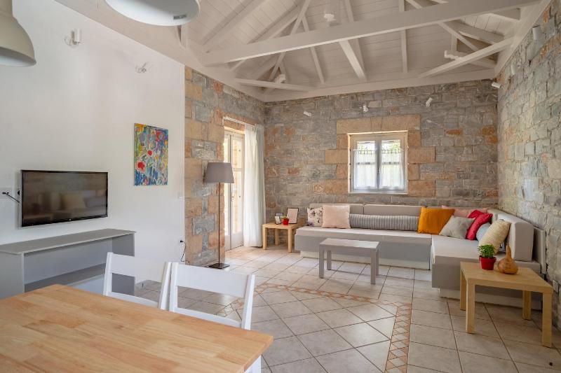 One-Bedroom House image 3