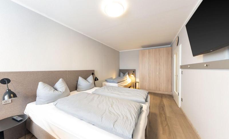 Apartment with Three Beds and Kitchen image 3