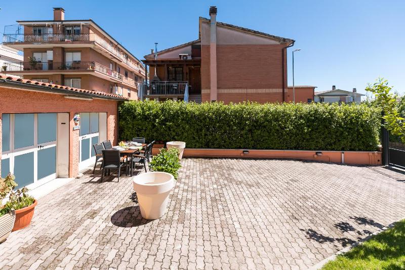 Holiday Home image 1