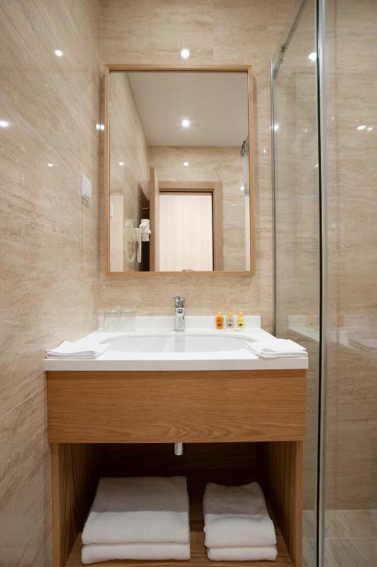 Double or Twin Room image 1