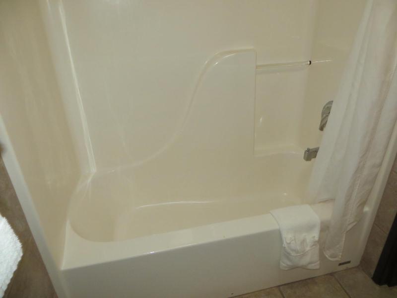 King Room - Non-Smoking image 3