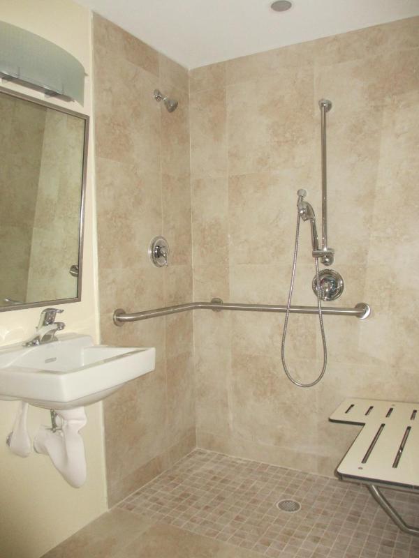 Westover Arms Hotel - image 32