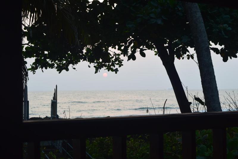 Sea Hut Homestay - image 3
