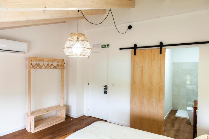 Triple Room with Private Bathroom image 4