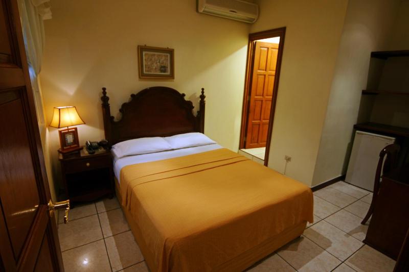 Hotel Villa Florencia Zona Rosa - image 15