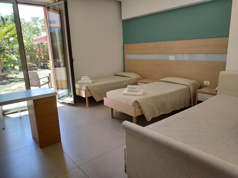 Triple Room image 3