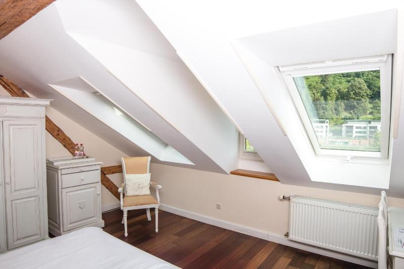 Superior Double Room image 3