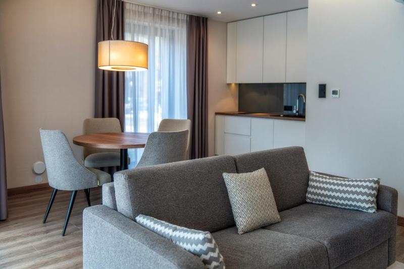 Studio Apartment image 4