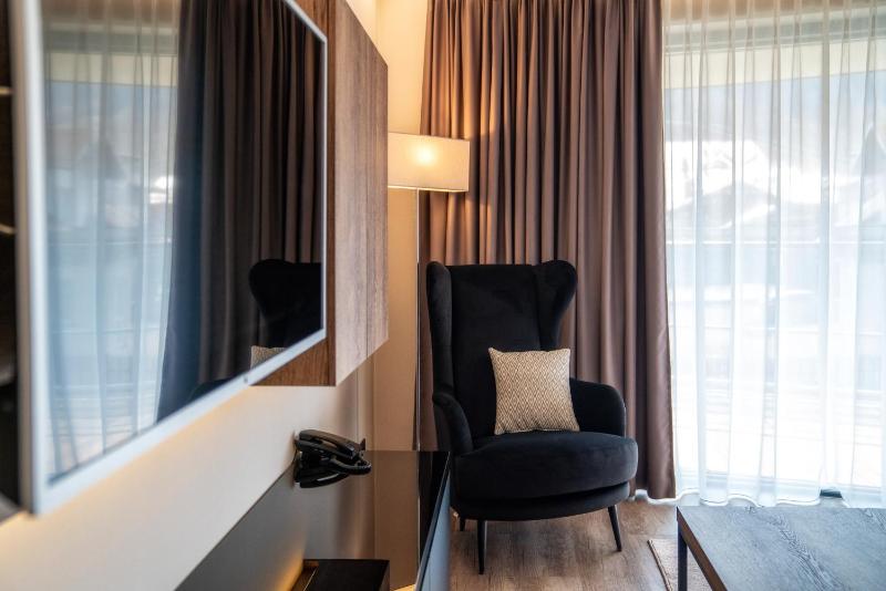 Studio Apartment image 2