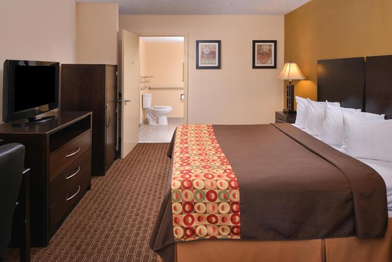 King Room - Disability Access image 3