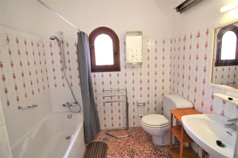 Holiday Home image 1