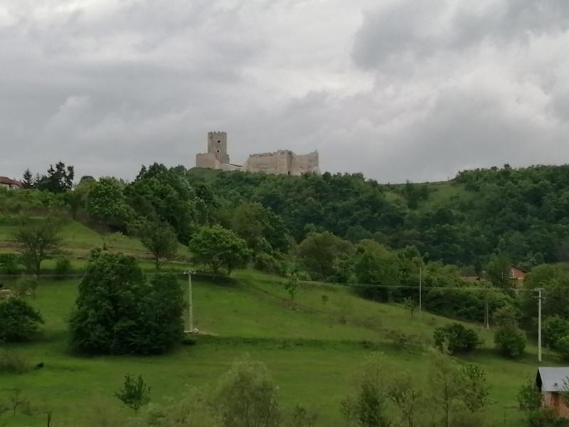 River Bank Apartments & Castle view - image 4