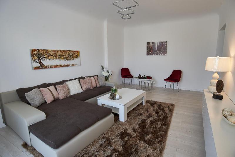 Deluxe Apartment image 3