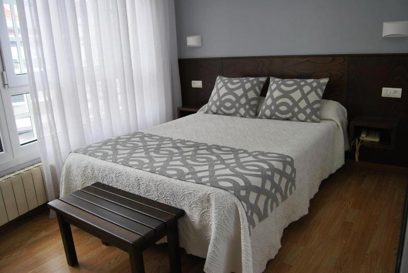 Double Room image 3