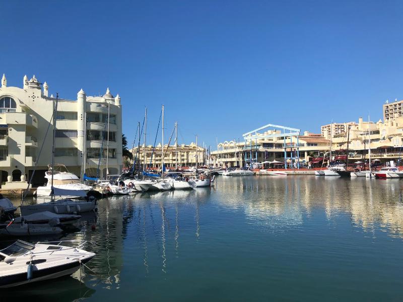 Gorgeous 170 sq.m. penthouse with sea view terraces - image 25
