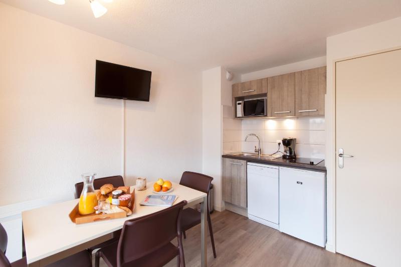 Studio with Balcony (4 persons) image 4