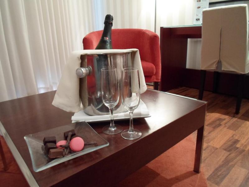 Romantic Package - Standard Double Room image 4