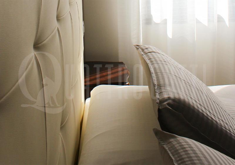 Deluxe King Room image 4