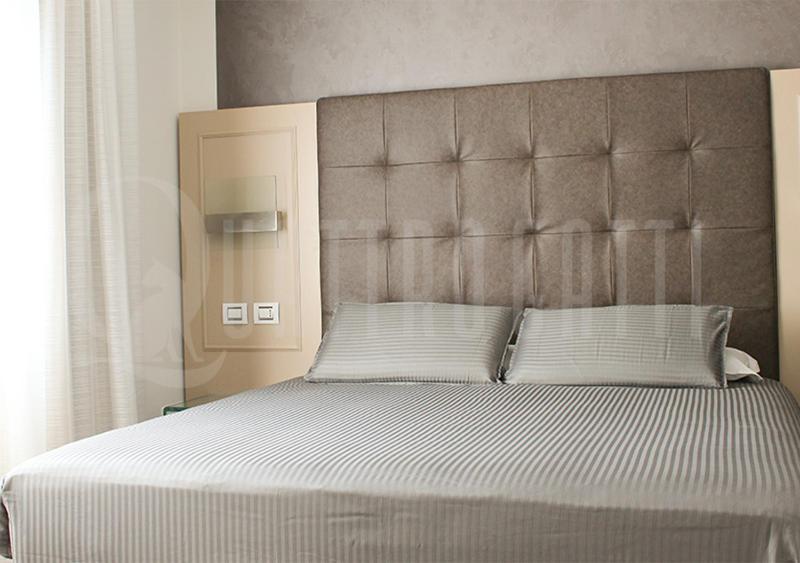 Deluxe King Room image 1