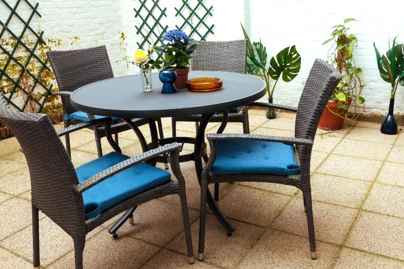 Family Room with Terrace image 2