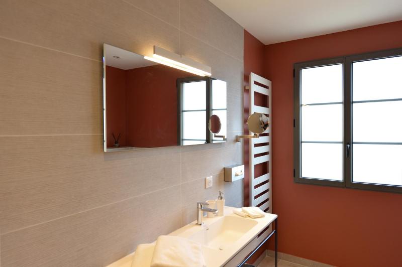Double or Twin Room with Garden View image 1