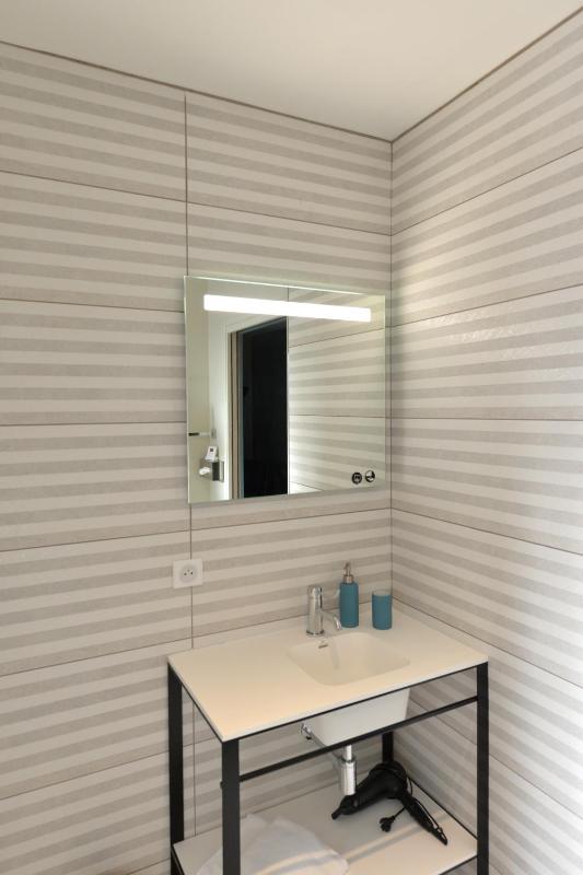 Double or Twin Room with Garden View image 1