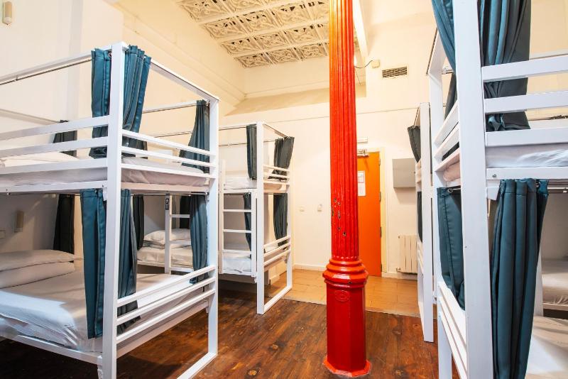 Bed in 12-Bed Mixed Dorm Shared Bathroom image 2