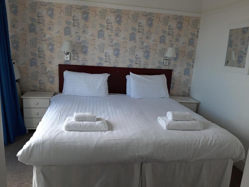 North Parade Seafront Accommodation - image 43