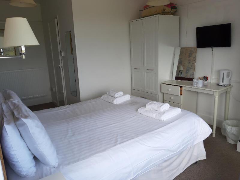 North Parade Seafront Accommodation - image 40