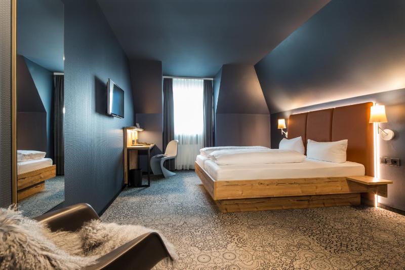 Superior Double Room image 2