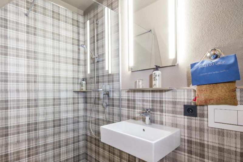 Superior Double Room image 3
