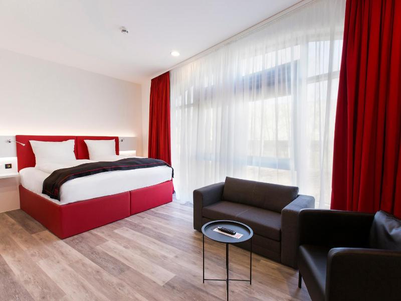 Superior Double Room image 4
