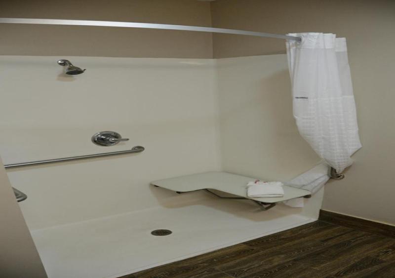 King Room - Mobility Access/Non-Smoking image 2