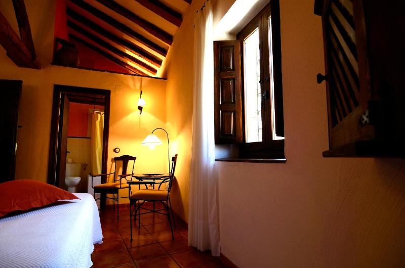 Double or Twin Room image 2