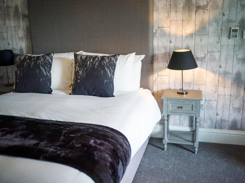 Double Room image 4