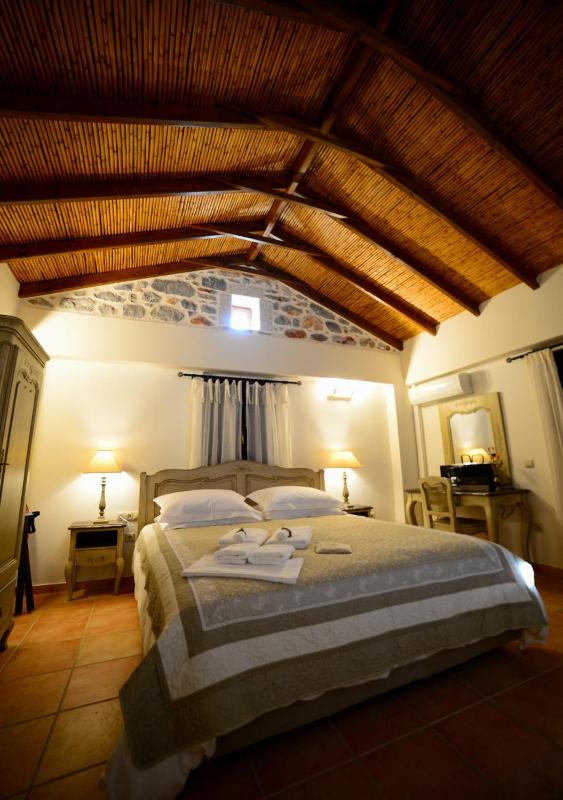 King Suite with Sea View image 4
