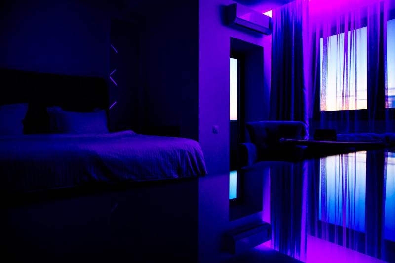 Superior Suite with Sea View image 2
