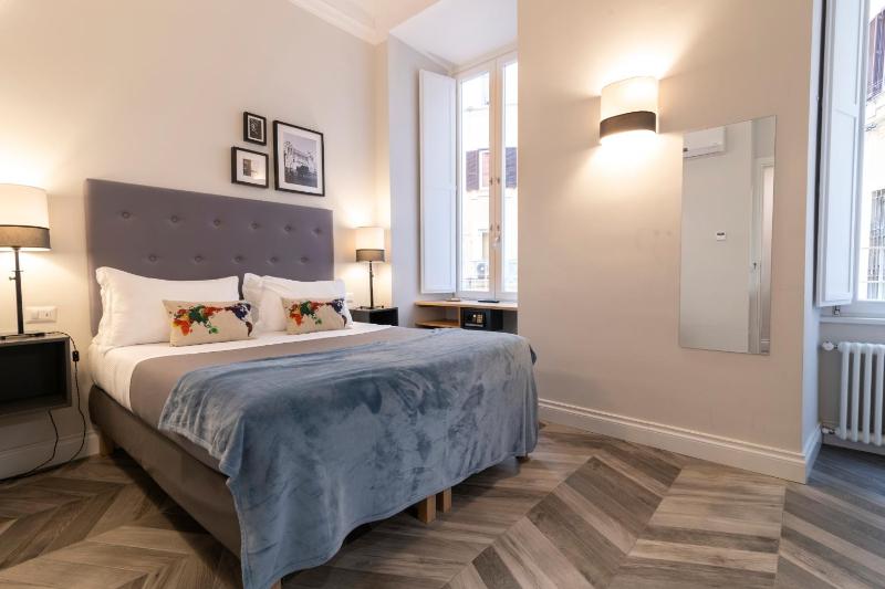 Standard Double Room image 1